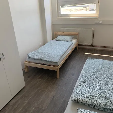 Ubytovani Litomericka S Parkovistem Česká Lípa